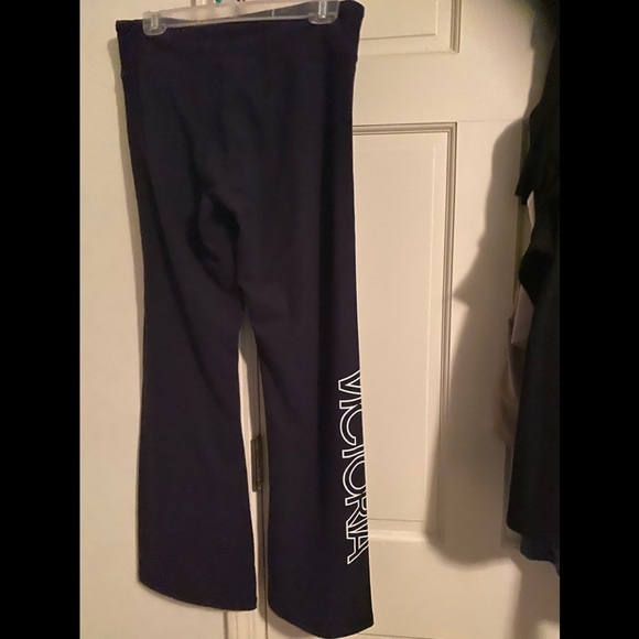 Victoria Sport Navy Blue Yoga Pant Large Worn Once - Picture 4 of 8